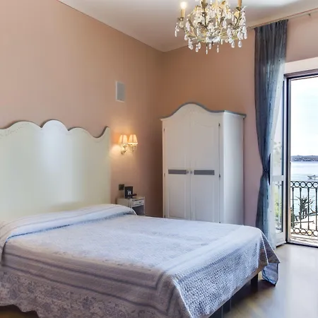 Pace Szálloda Sirmione